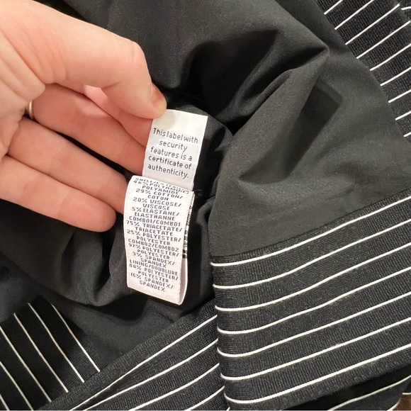 DVF Black White Pin stripe sleeveless Gilet Dress 4 button up v neck - Picture 15 of 16